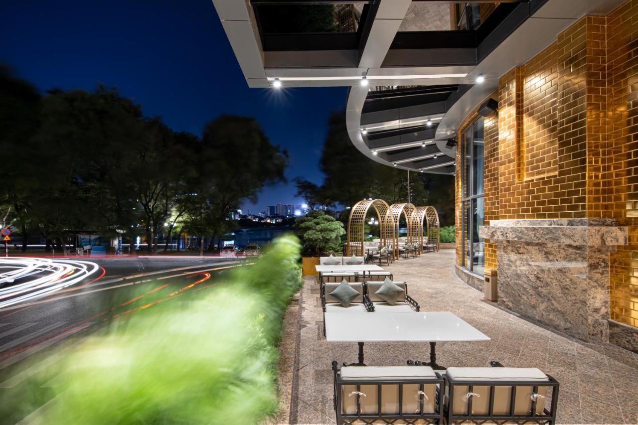 Dolce By Wyndham Hanoi Golden Lake Екстериор снимка