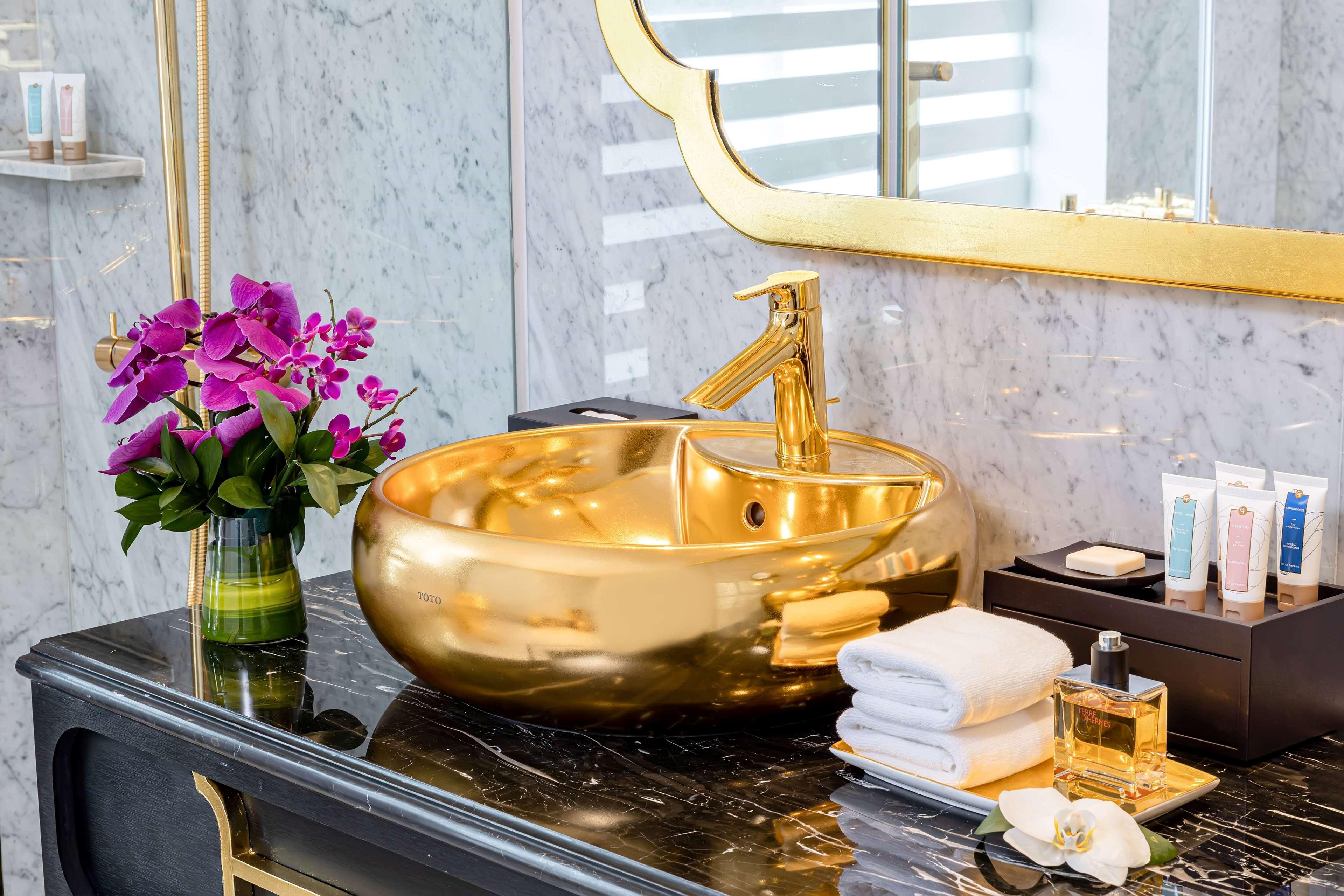 Dolce By Wyndham Hanoi Golden Lake Екстериор снимка